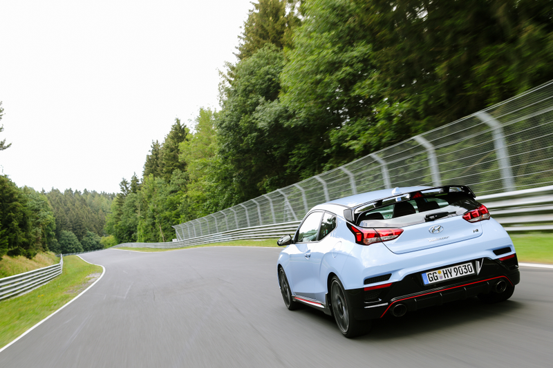 Illustration for article titled The 2019 Hyundai Veloster N Actually Kicks Ass